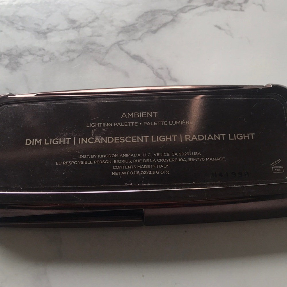 Hourglass Ambient Lighting Palette - Picture 4 of 4